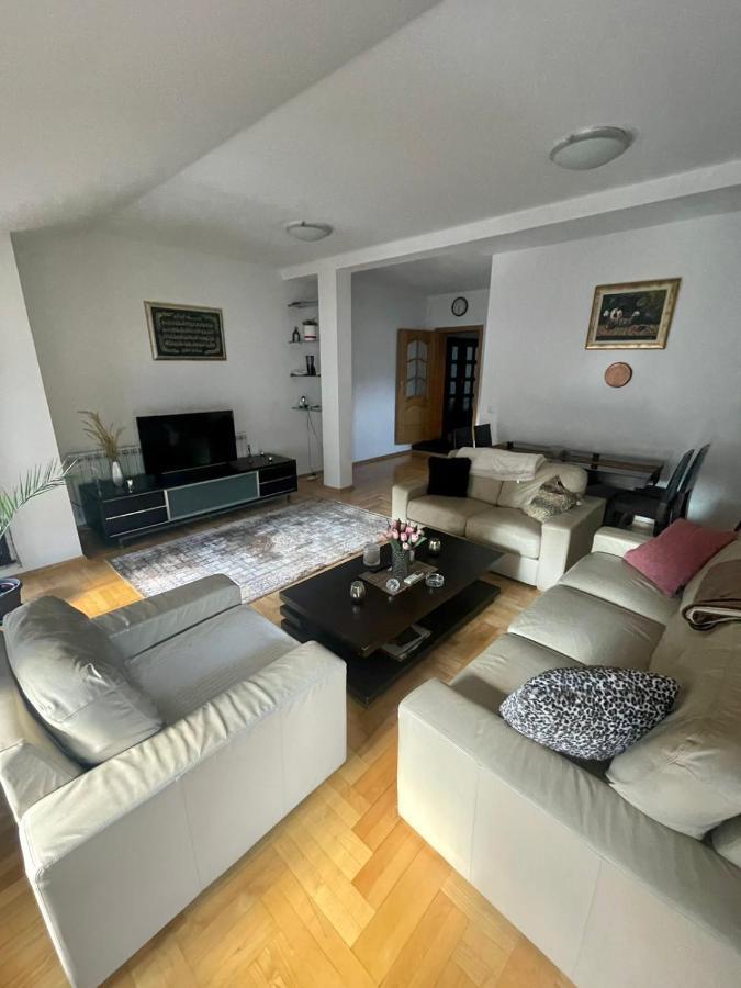 Apartman Centar SJJ Esterno foto